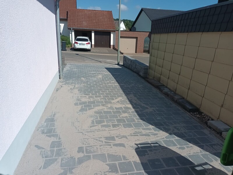 Tiefbau & Au&szlig;enanlagen - Both Dach & Bau Saar